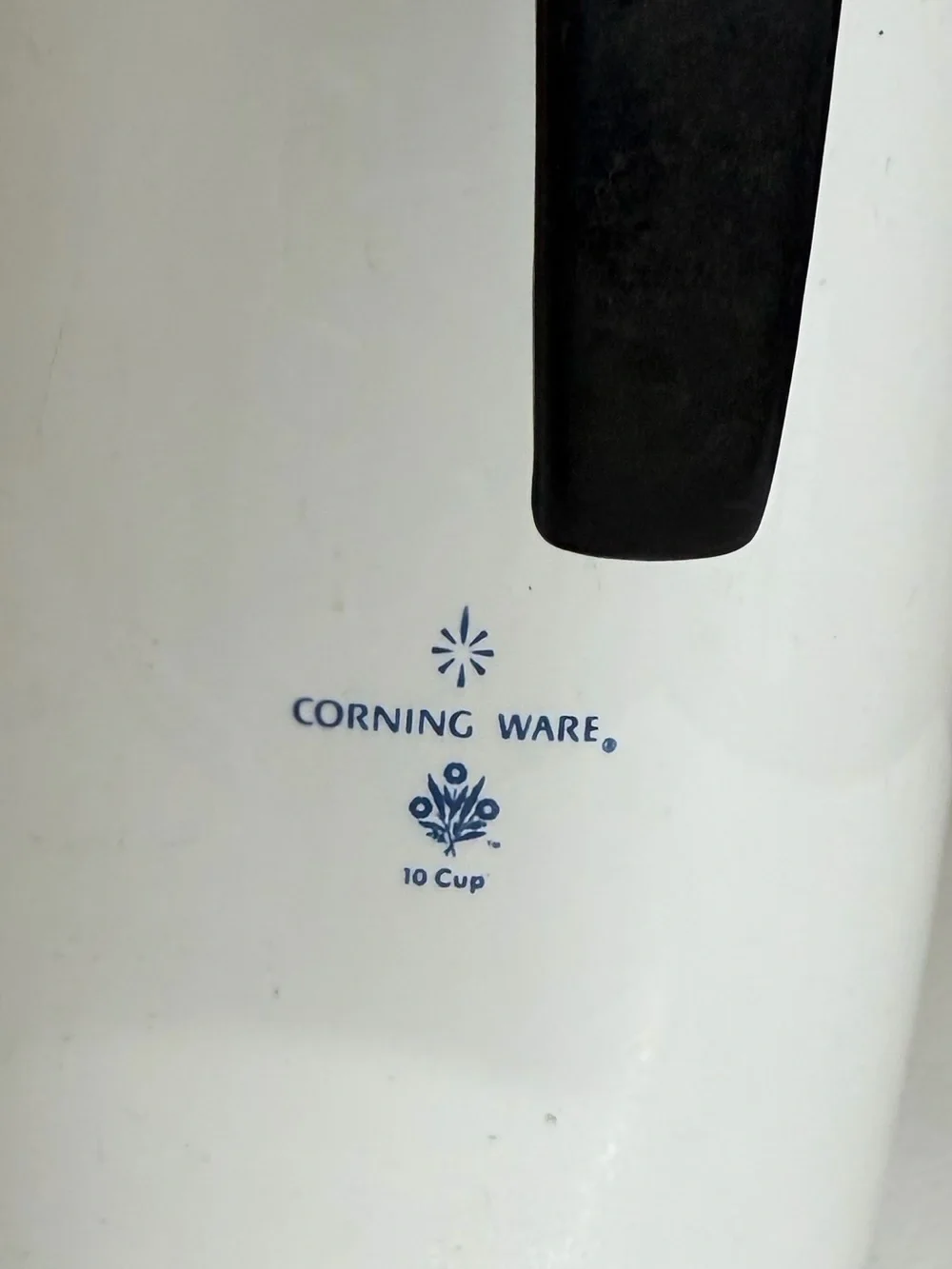 Vintage Corning Ware Blue and White Floral 10cup Insulated Pitcher